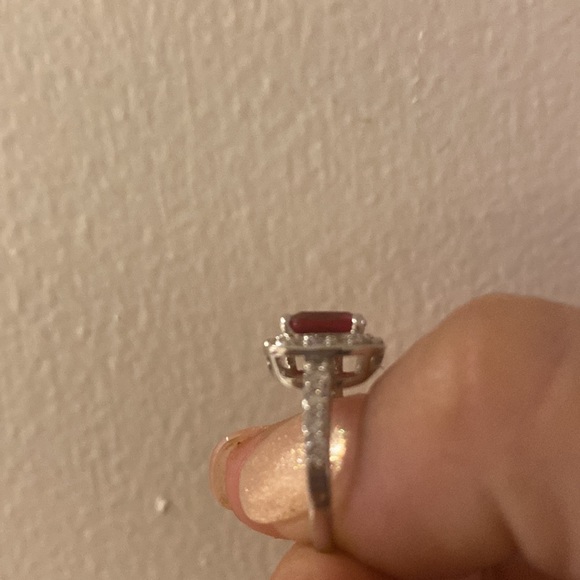 Ruby birthstone ring - Picture 3 of 3